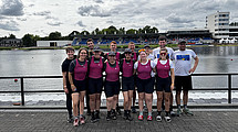 Das Kasseler Ruderteam bei den FISU World University Games 2025 in Duisburg.