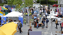 Das Foto zeigt die Praxismesse im Jahr 2019 auf dem Campus in Kassel