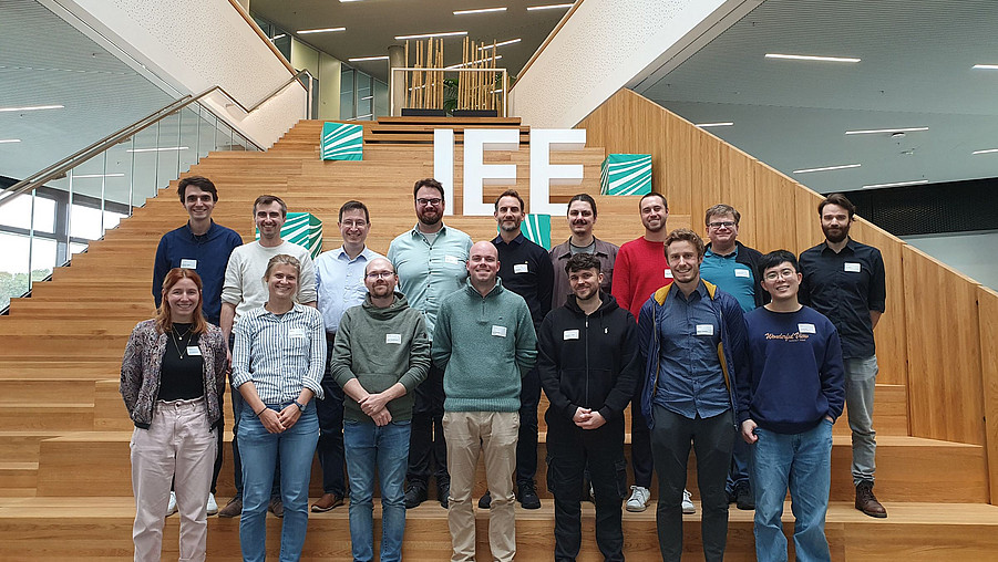 Kickoff-Meeting am Fraunhofer IEE: Das Forschungsteam zum Projekt KonSEnz.