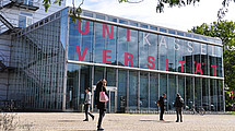 The picture shows the University of Kassel, Holländischer Platz campus.