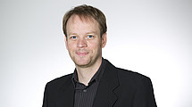 Portraitfoto von Ulrich Schroeder
